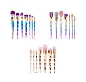 7 Pack of Makeup Brushes